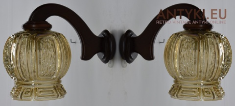 アンティーク Starodawne drewniane kinkiety retro z opalizującymi kloszami